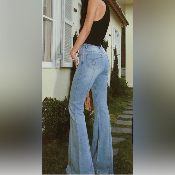 Commense Denim Pockets Flare Jeans Light Blue Wash Size Medium NWOT - Picture 2 of 9